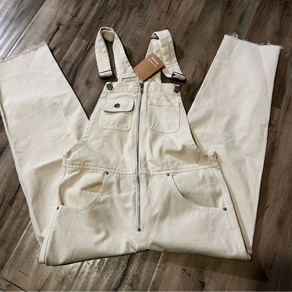 Reformation Ivory Bone Benji Overalls zipper no stretch Raw hem size 4 crop - Picture 1 of 8